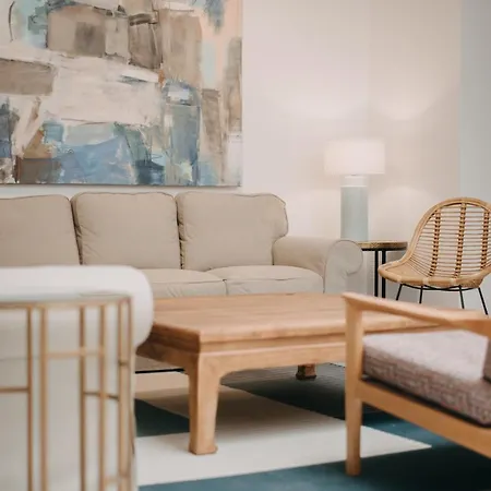 Апартаменты Tuguest Alhambra House Гранада